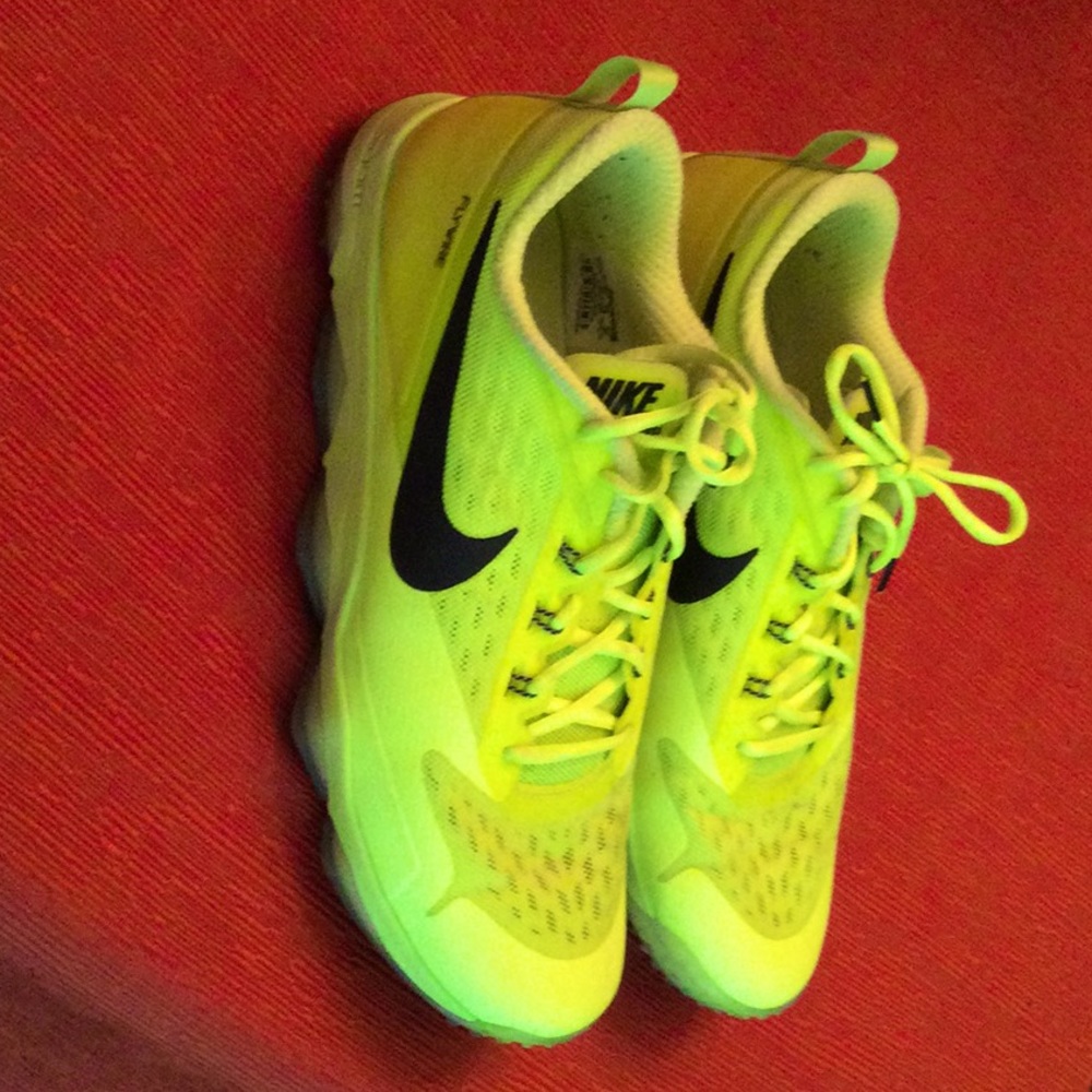 Nike shoes Zoom Hypercross 684620-007 Volt/black